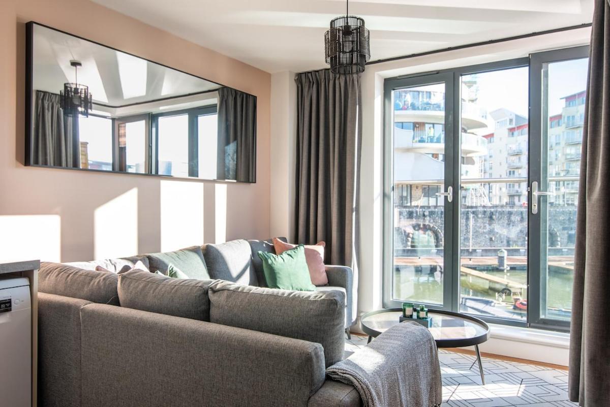 Boat House - Luxe With River View - Next To Harbour & Cafes Apartment