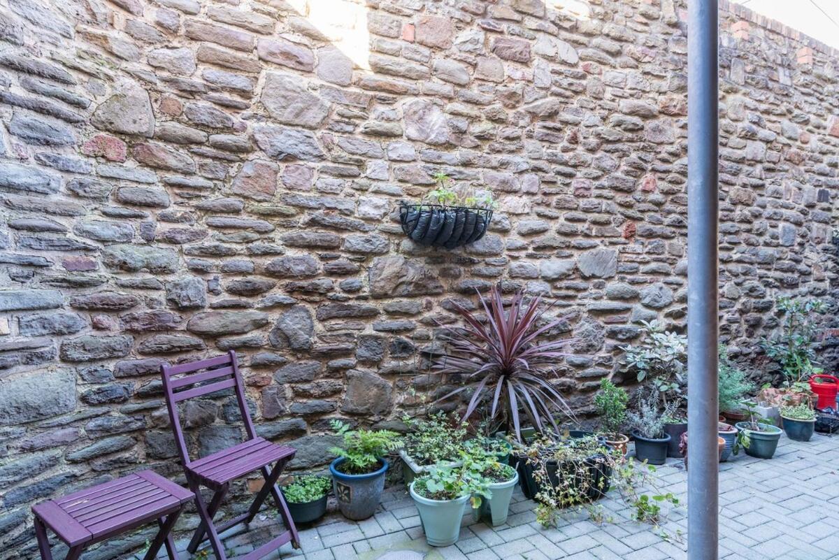 Apartment Boat House - Luxe With River View - Next To Harbour & Cafes Bristol